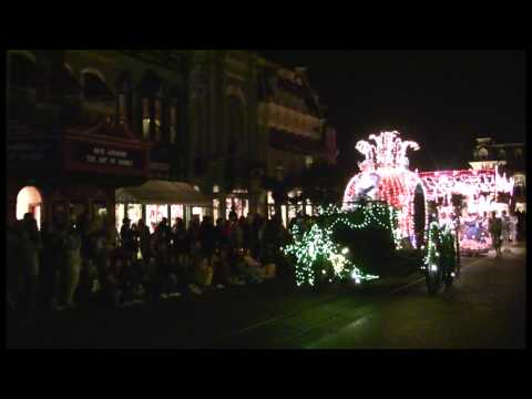 Disney’s Main Street Electrical Parade – Episode 124
