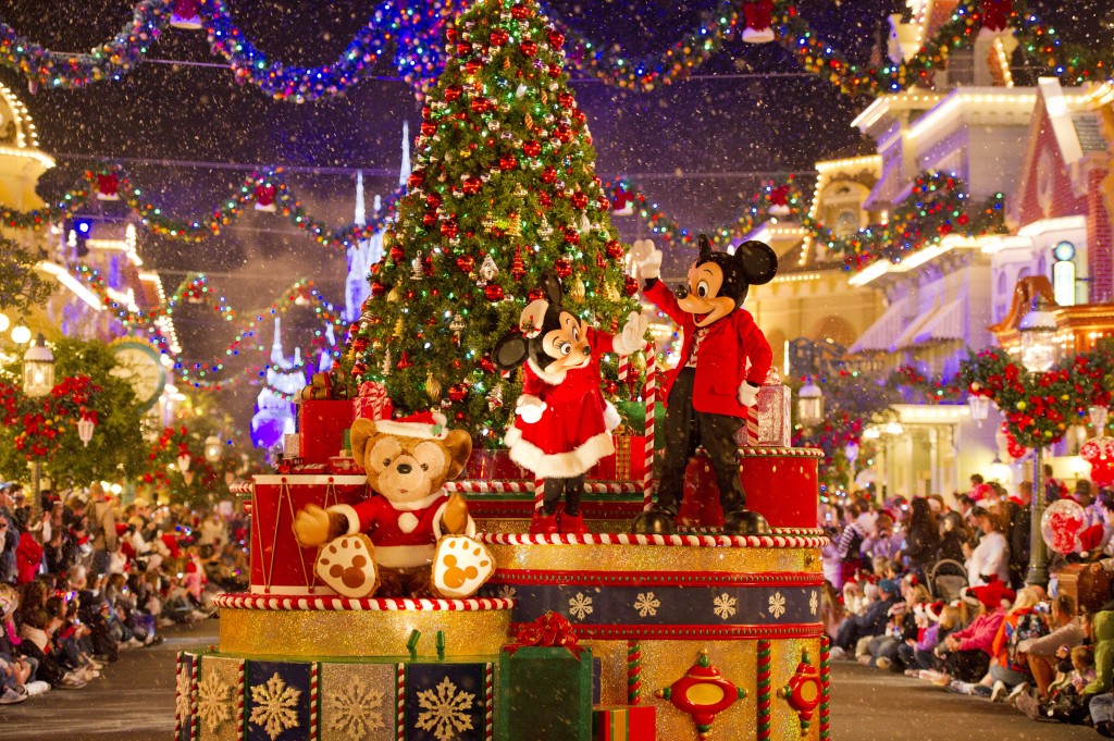 Mickey, Minnie and Duffy at Mickey's Once Upon a Christmastime Parade